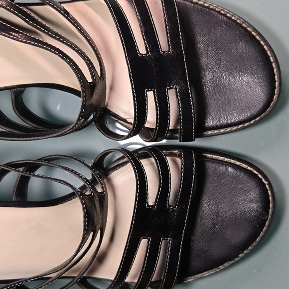 Nicole Padlock Black Leather Strappy Wedge Sandals. Size 9 - Picture 8 of 9